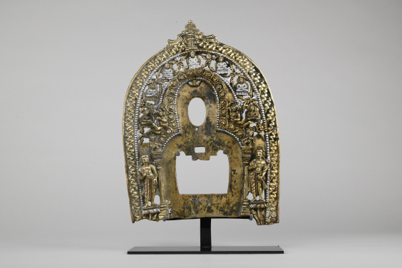 佛像背光
喀什米爾
8世紀
青銅錯銀
高29厘米
私人收藏